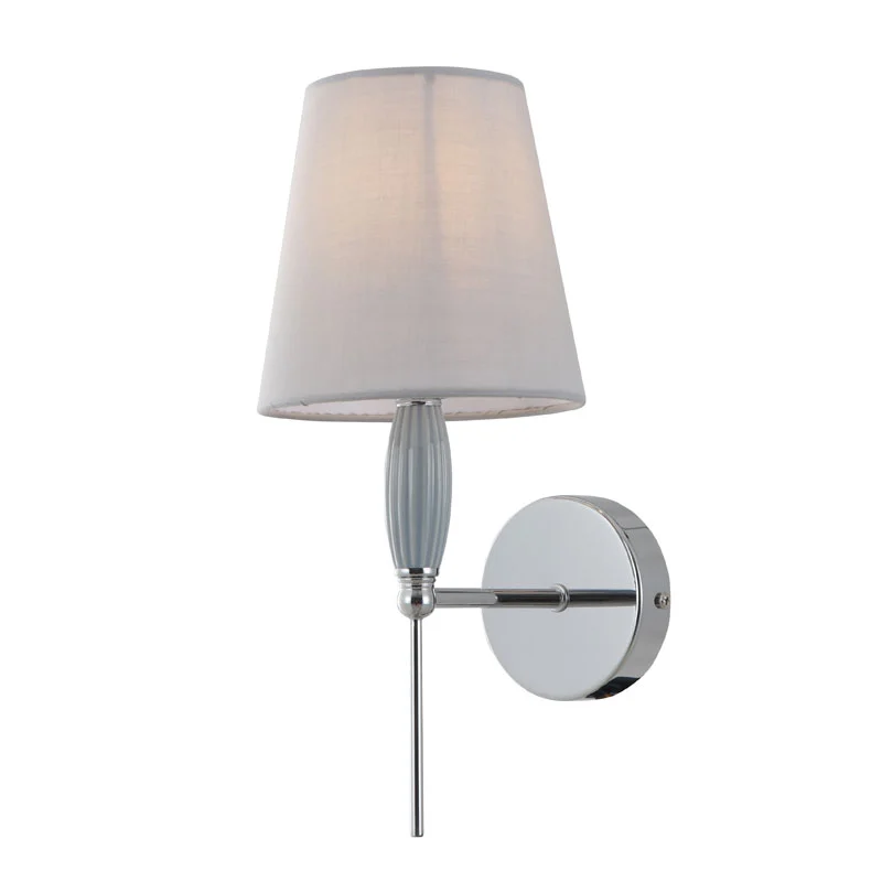 Graceful Tail Porselen Uplight Wall Scone